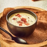 Soupe-tartiflette-aux-poireaux